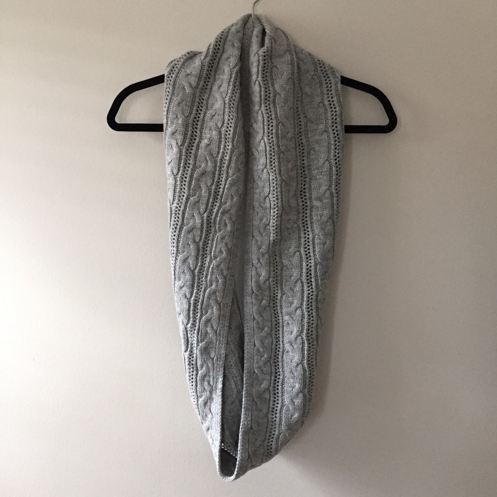 Serra Cable Knit Infinity Scarf One Size Gray